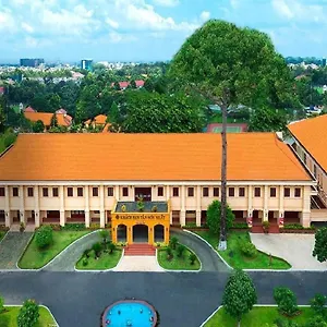 Tan Son Nhat Saigon ***** Ciudad Ho Chi Minh (Saigón)